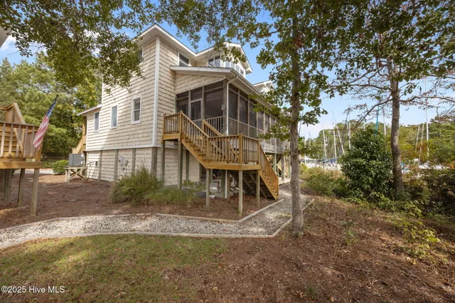 $409,000 | 1404 Tosto Circle, Unit 7, Oriental, NC 28571