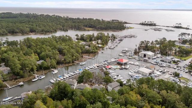 $409,000 | 1404 Tosto Circle, Unit 7, Oriental, NC 28571