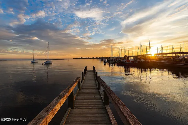 $409,000 | 1404 Tosto Circle, Unit 7, Oriental, NC 28571