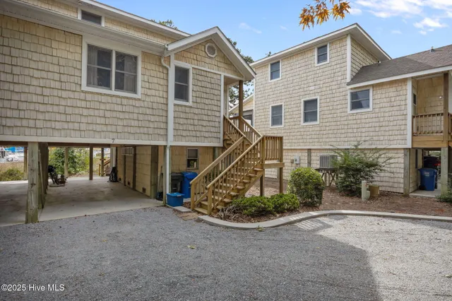 $409,000 | 1404 Tosto Circle, Unit 7, Oriental, NC 28571