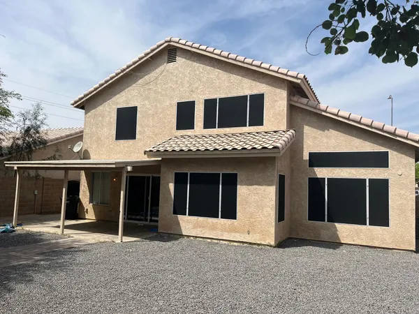 $2,300 | 17 East Hillside Street, Mesa, AZ 85201