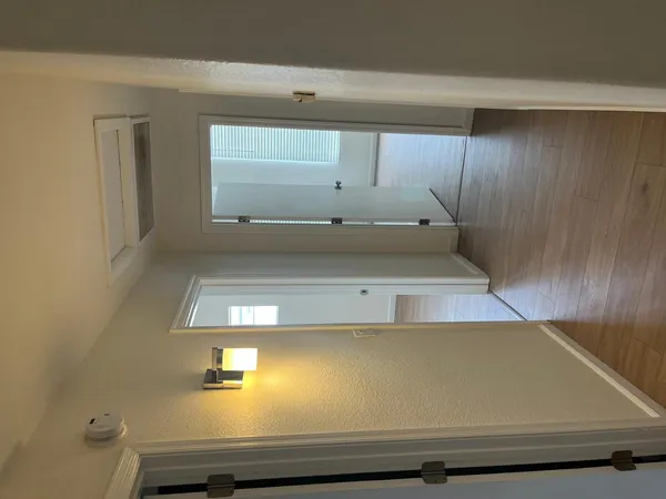 $2,300 | 17 East Hillside Street, Mesa, AZ 85201