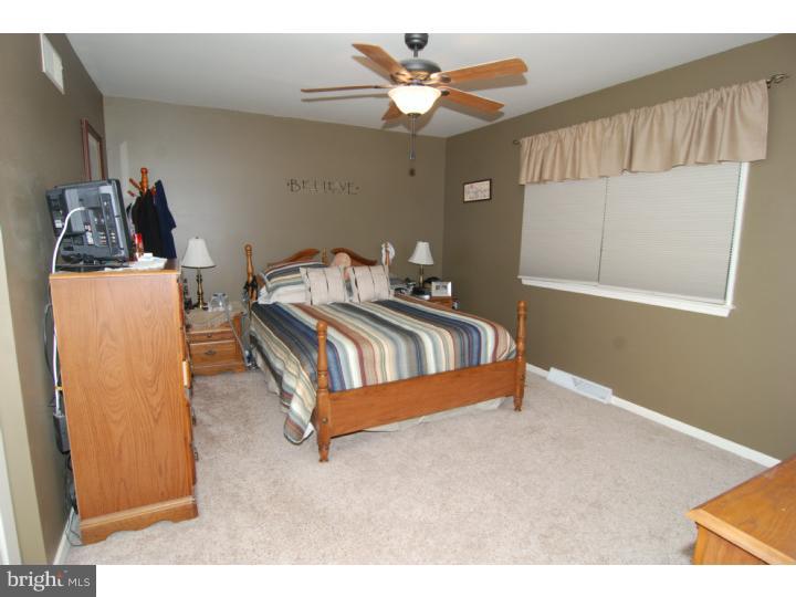 1707 Acorn Drive Sinking Spring, PA 19608 - Photo 16 of 19 Bedroom - Main