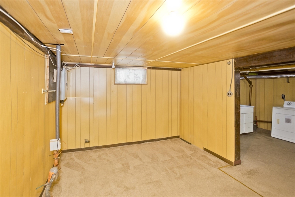 86 Laurence Street Springfield, MA 01104 - Photo 33 of 42 Gallery Image 33
