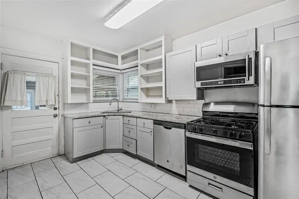 $2,545 | 2802 Dancy Street, Austin, TX 78722