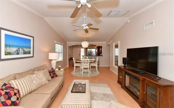 $4,000 | Undisclosed Address, Sarasota, FL 34231