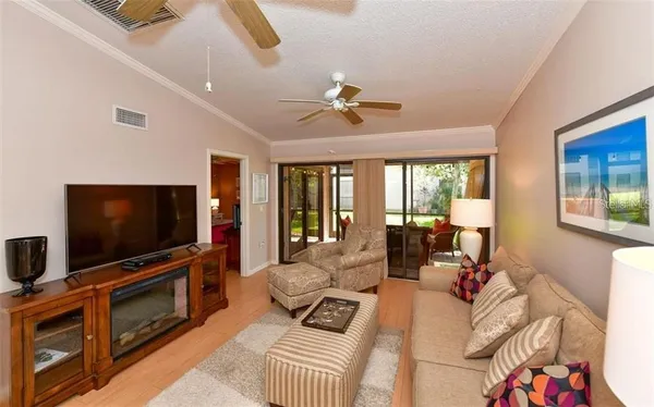 $4,000 | Undisclosed Address, Sarasota, FL 34231