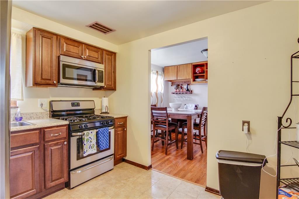 285 Wheeler Avenue McKees Rocks, PA 15136 - Photo 7 of 13 Completely Remodeled Kitchen