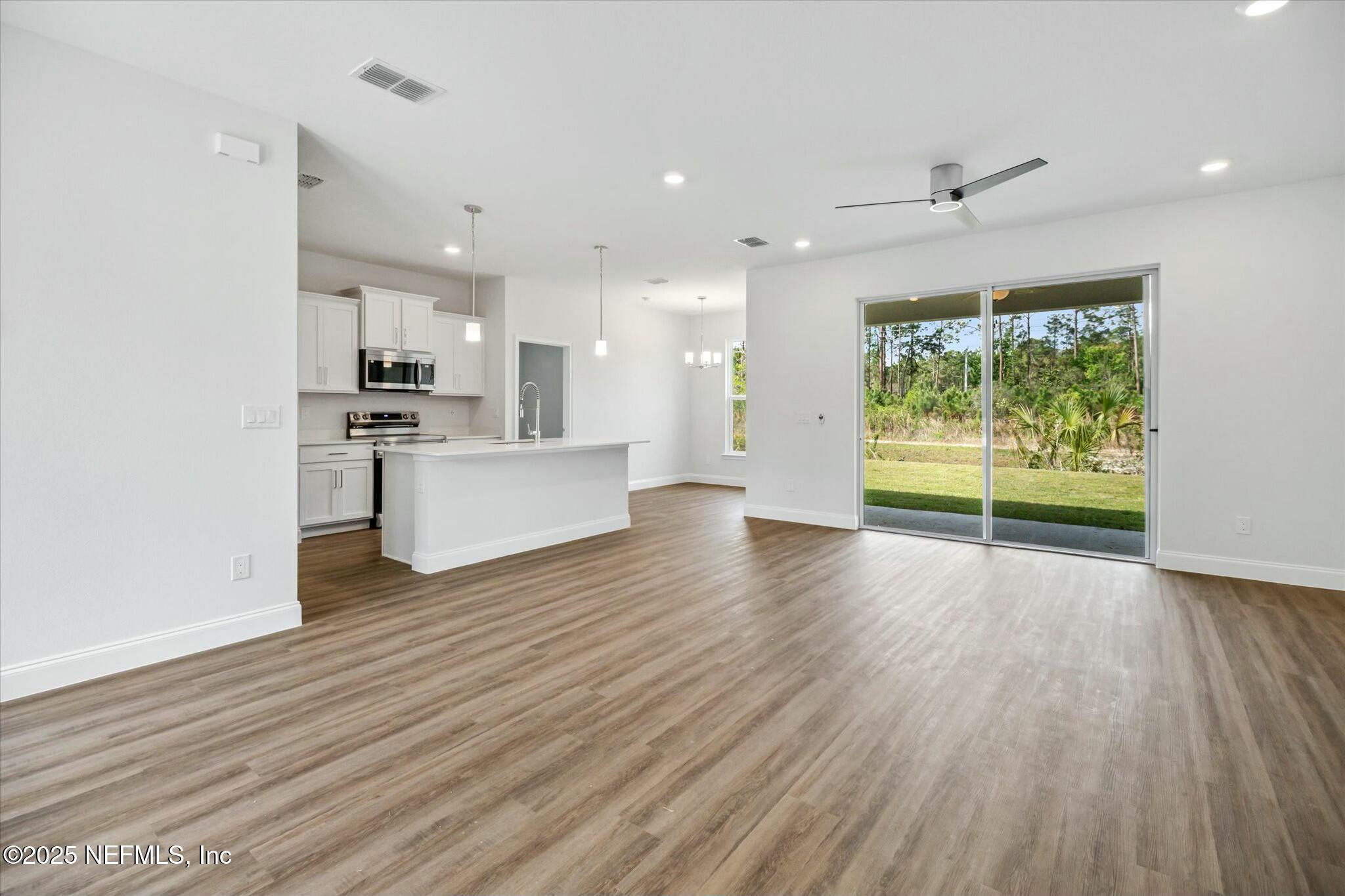 21 Utica Path Palm Coast, FL 32164 - Photo 3 of 23 tempImagelpYe3e