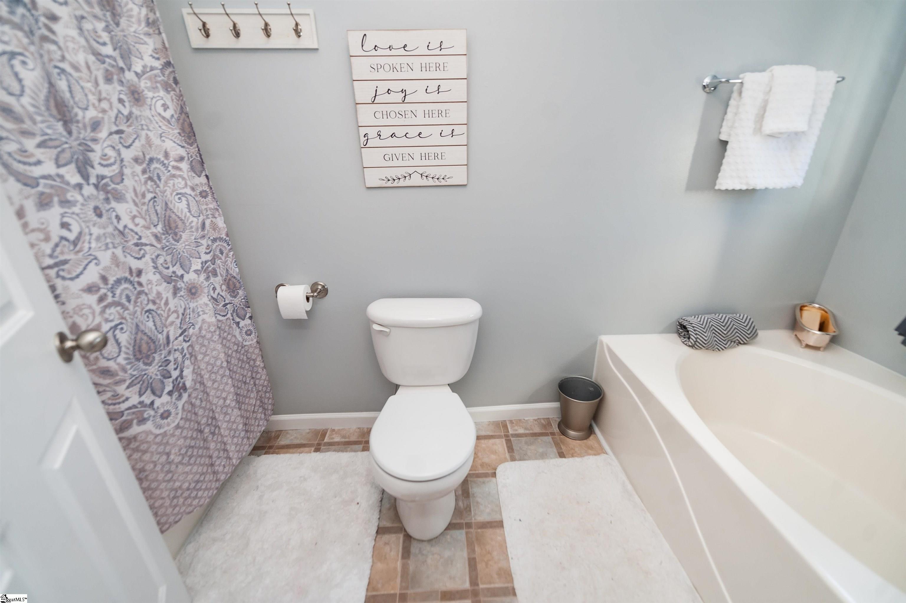 233 Fisher Lake Road Lyman, SC 29365 - Photo 18 of 35 Gallery Image 18