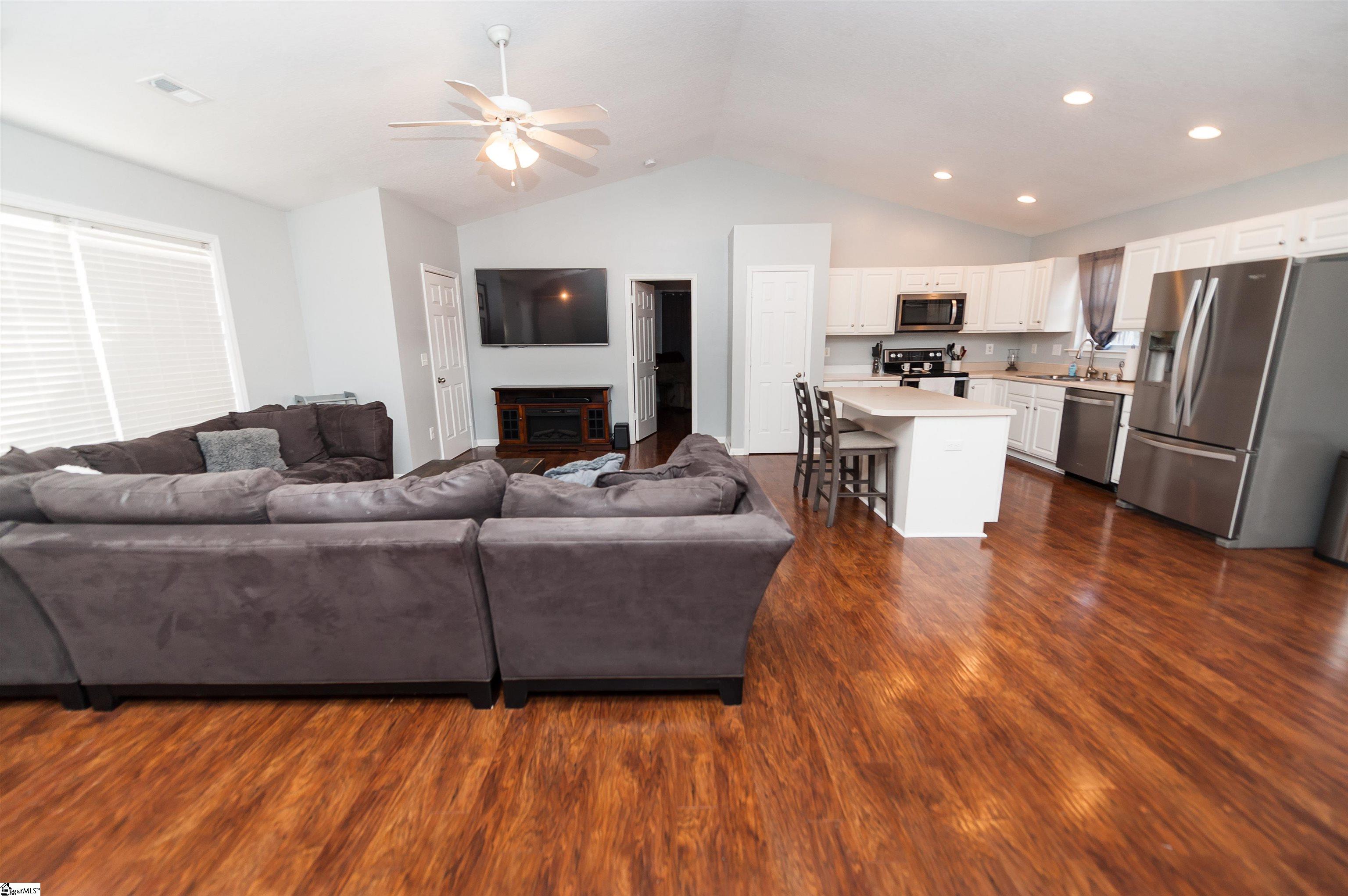 233 Fisher Lake Road Lyman, SC 29365 - Photo 7 of 35 Gallery Image 7