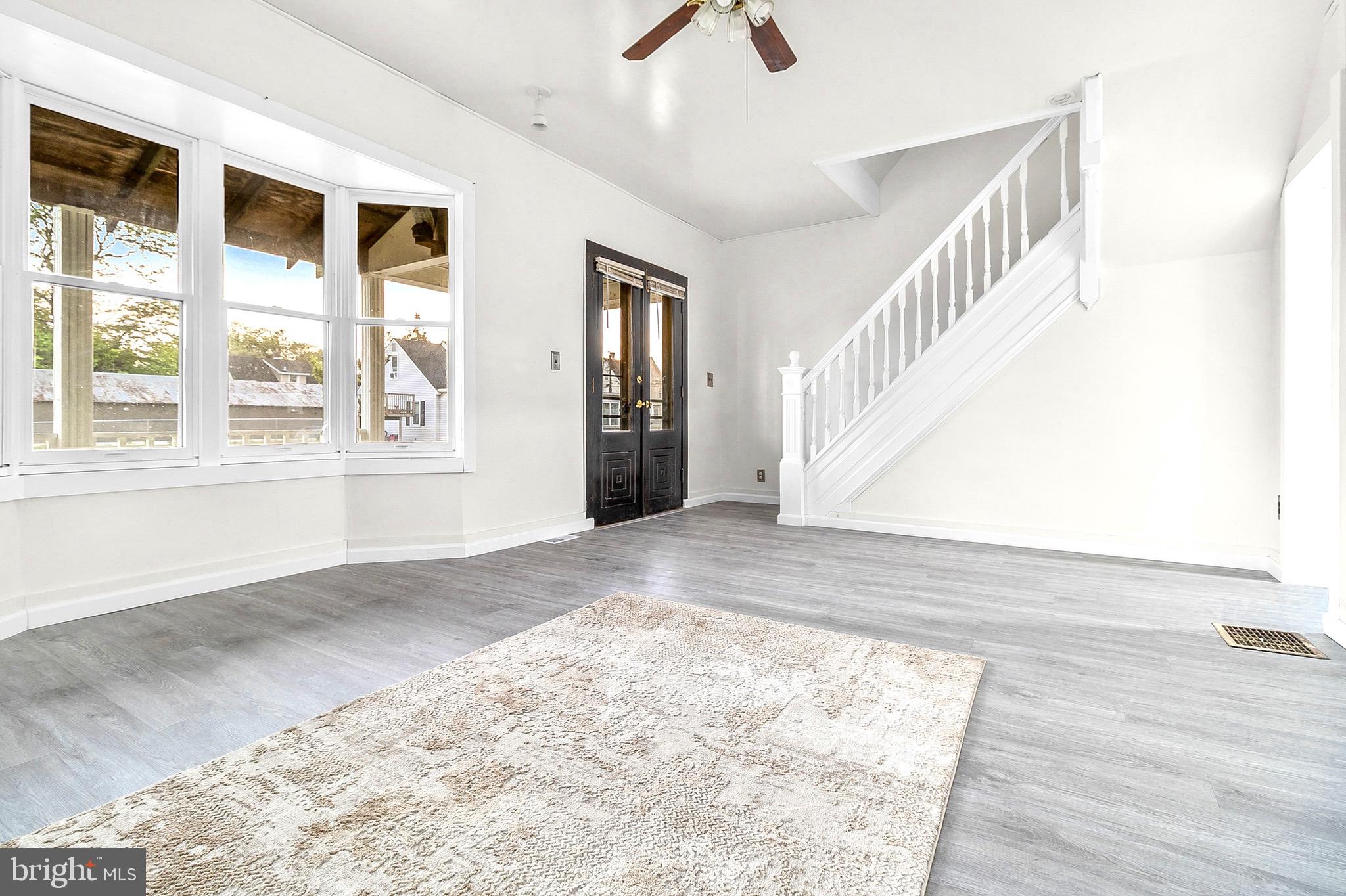 709 Bridgeboro Street Riverside, NJ 08075 - Photo 4 of 34 Formal Living Room