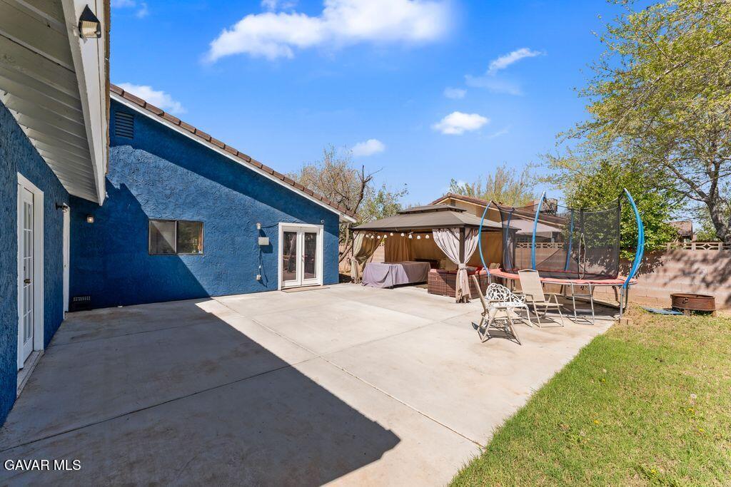 44246 Ruthron Avenue Lancaster, CA 93536 - Photo 29 of 32 30