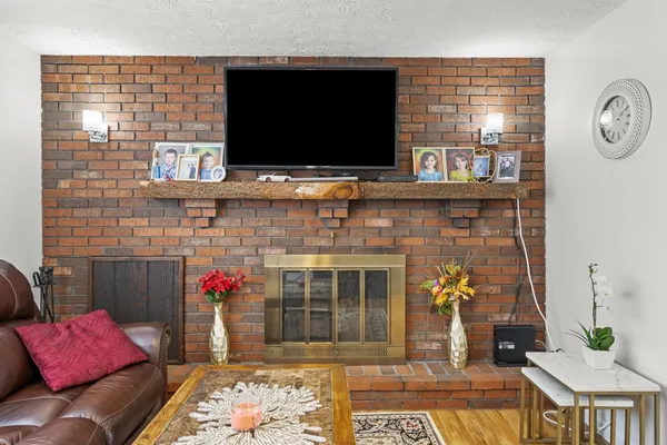 $510,000 | 109 Weston Road, Manchester, NH 03103