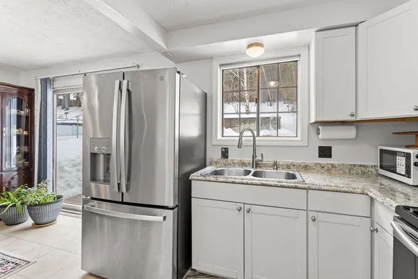$510,000 | 109 Weston Road, Manchester, NH 03103