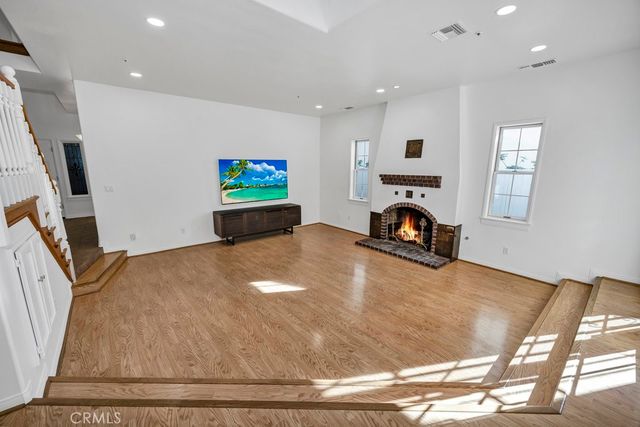 $1,988,000 | 217 North Lima Street, Sierra Madre, CA 91024