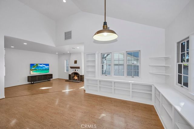 $1,988,000 | 217 North Lima Street, Sierra Madre, CA 91024