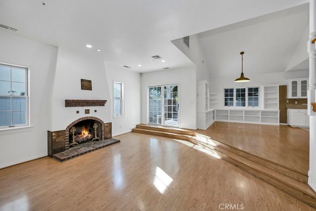 $1,988,000 | 217 North Lima Street, Sierra Madre, CA 91024