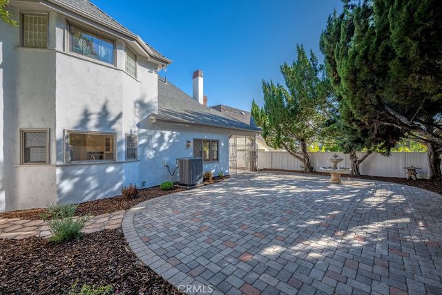 $1,988,000 | 217 North Lima Street, Sierra Madre, CA 91024