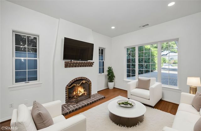 $1,988,000 | 217 North Lima Street, Sierra Madre, CA 91024