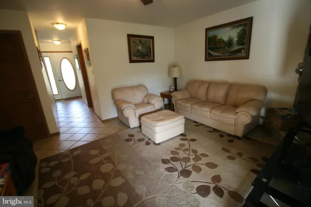 $379,900 | 21427 Shore Valley Road, Three Springs, PA 17264