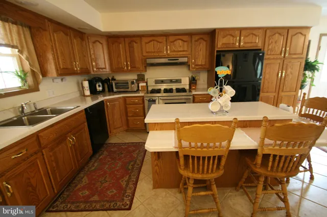 $379,900 | 21427 Shore Valley Road, Three Springs, PA 17264