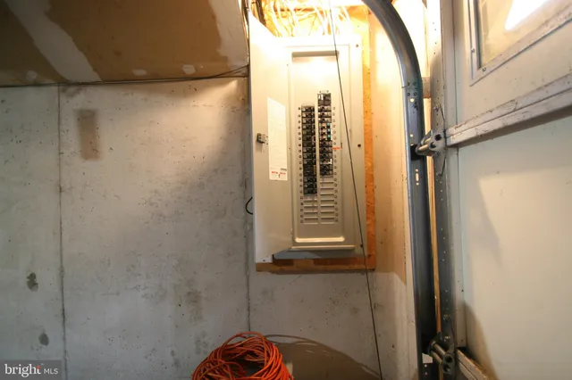 $379,900 | 21427 Shore Valley Road, Three Springs, PA 17264