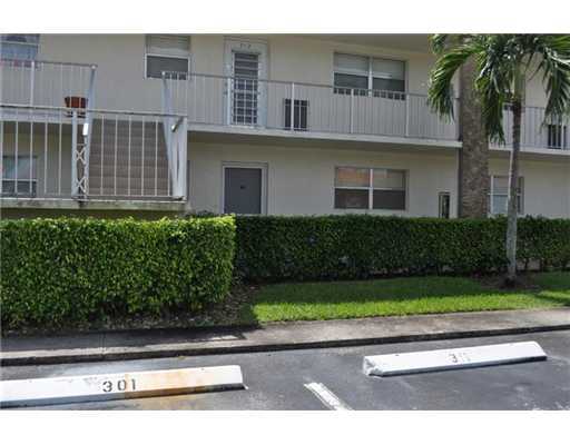 9855 Sandalfoot Boulevard, Unit 302 Boca Raton, FL 33428 - Photo 6 of 25 Additional Photo