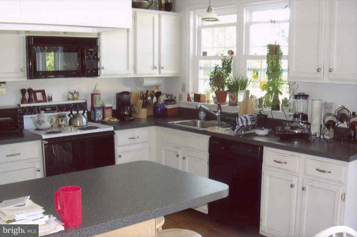 116 Pulte Road Lancaster, PA 17601 - Photo 3 of 5 Gallery Image 3