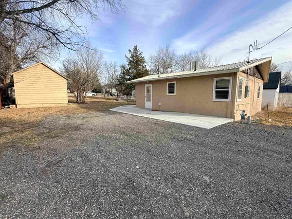 $165,000 | 326 1/2 North 3rd Street, Douglas, WY 82633