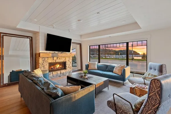 $1,241,700 | 10722 North Bay Shore Drive, Unit 104, Sister Bay, WI 54234
