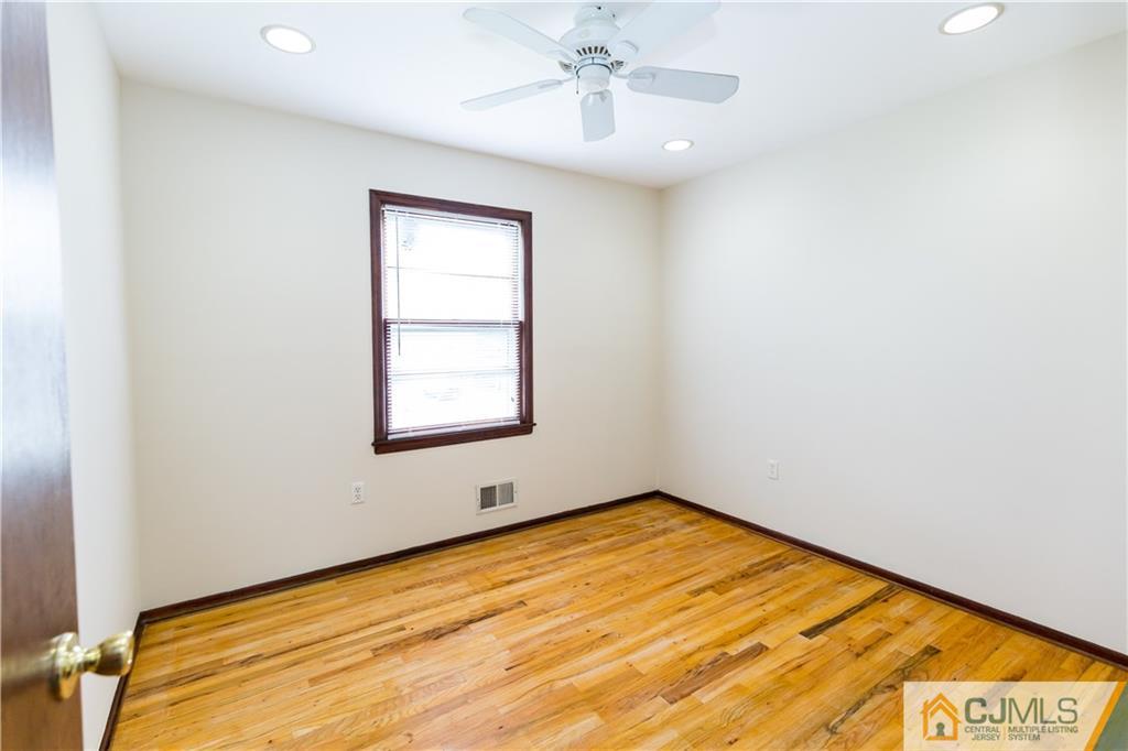 74 Bristol Road Piscataway, NJ 08854 - Photo 16 of 25 Gallery Image 16