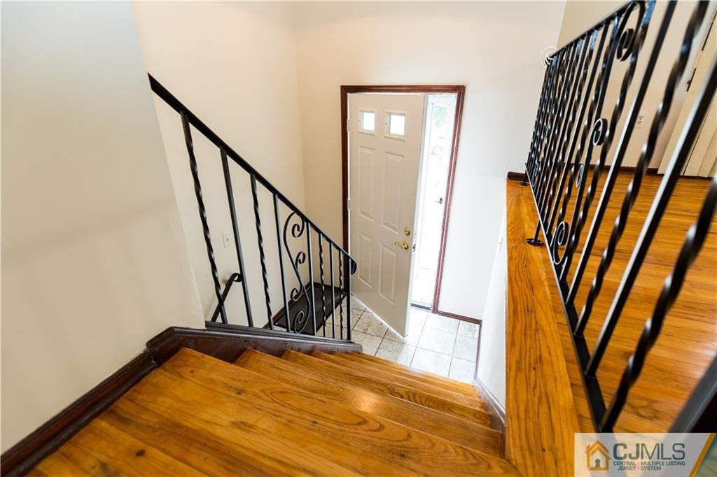 74 Bristol Road Piscataway, NJ 08854 - Photo 3 of 25 Gallery Image 3
