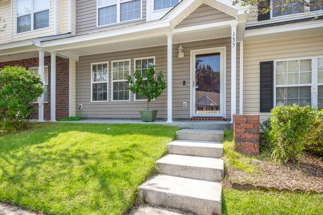 $239,900 | 135 Brockman Way, Goose Creek, SC 29445