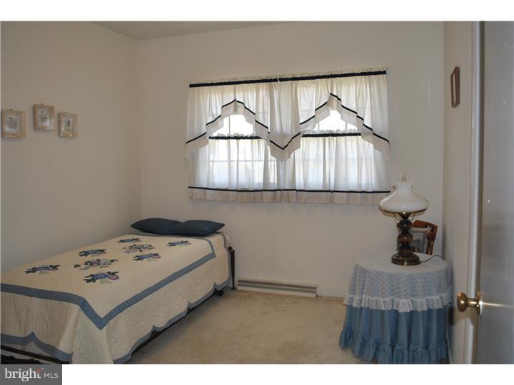 522 Berwyn Road Morrisville, PA 19067 - Photo 14 of 20 Bedroom 2