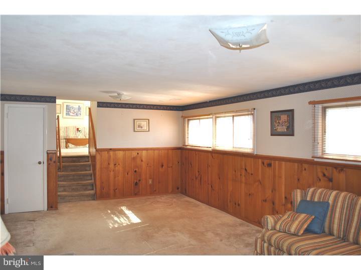 522 Berwyn Road Morrisville, PA 19067 - Photo 8 of 20 Family Room