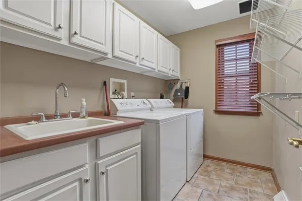 $795,000 | 1000 Fawn Valley Drive, Canonsburg, PA 15317