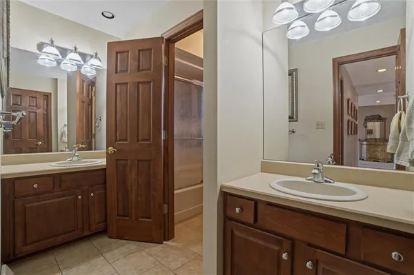 $795,000 | 1000 Fawn Valley Drive, Canonsburg, PA 15317