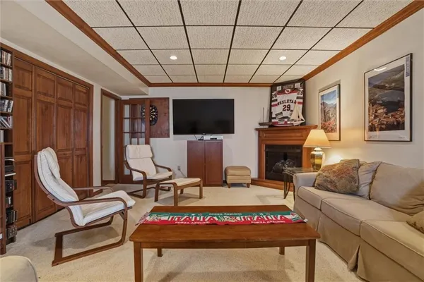 $795,000 | 1000 Fawn Valley Drive, Canonsburg, PA 15317