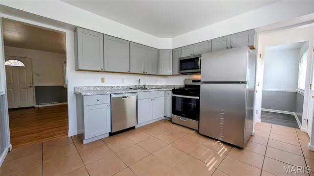 $1,800 | 6720 Cherryvale Drive, Hazelwood, MO 63042