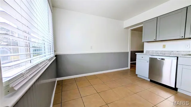 $1,800 | 6720 Cherryvale Drive, Hazelwood, MO 63042