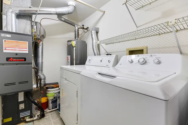 $2,000 | 1171 Regency Drive, Schaumburg, IL 60193