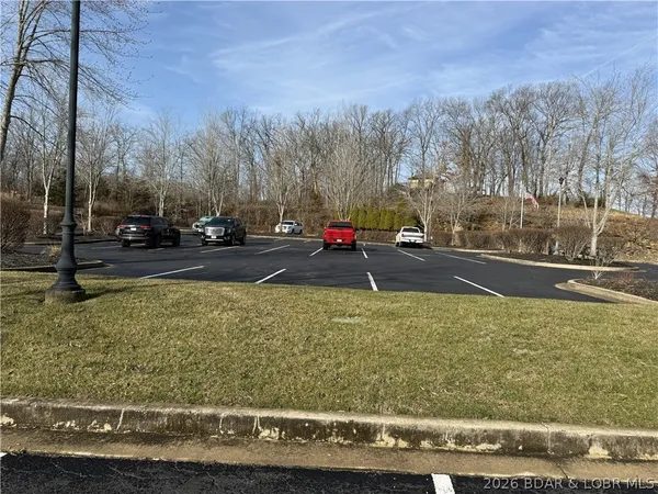 $22,500 | 861 Grand Cypress Court, Sunrise Beach, MO 65079