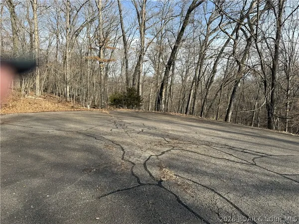 $22,500 | 861 Grand Cypress Court, Sunrise Beach, MO 65079