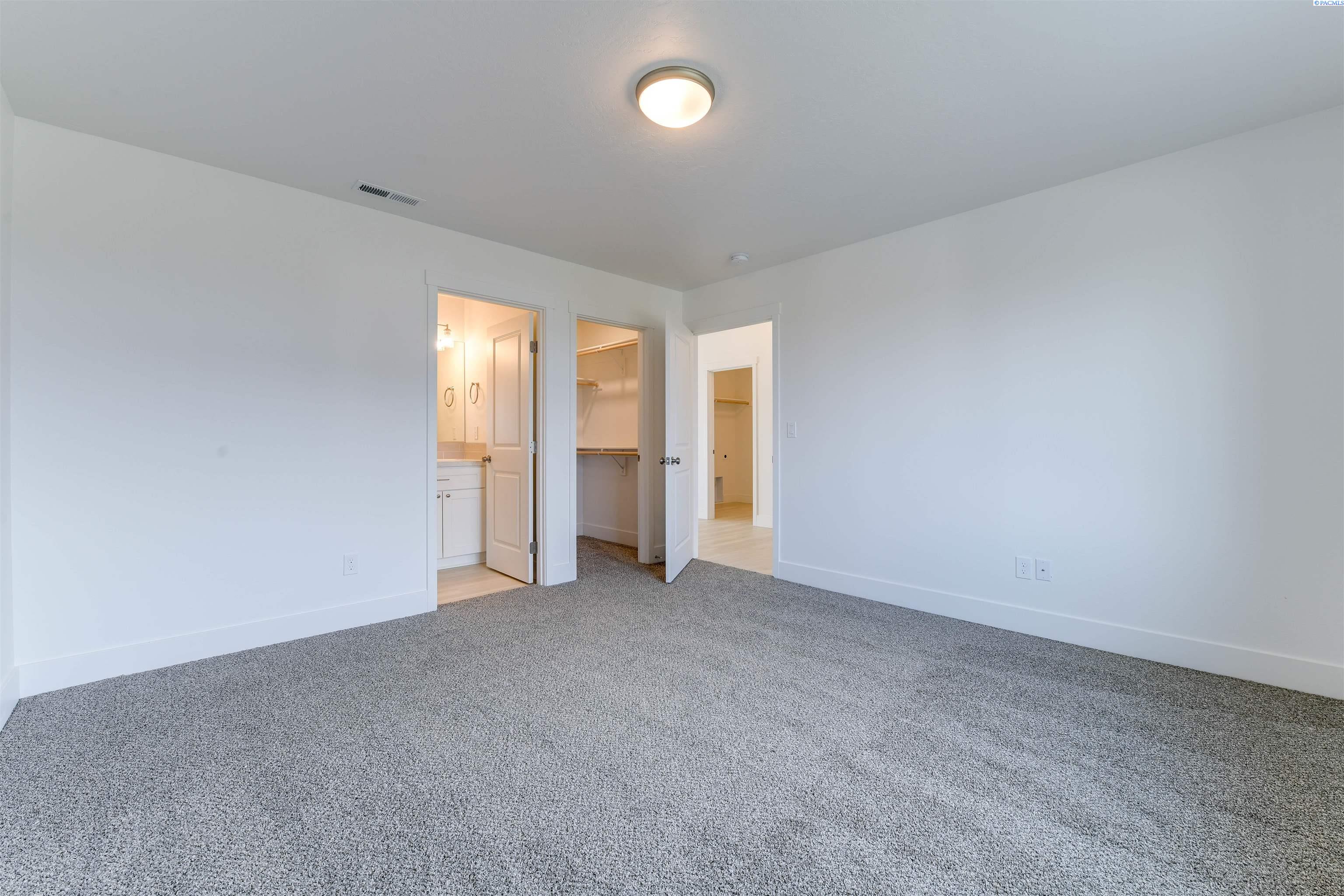 907 North Euclid Road Grandview, WA 98930 - Photo 19 of 23 Gallery Image 19