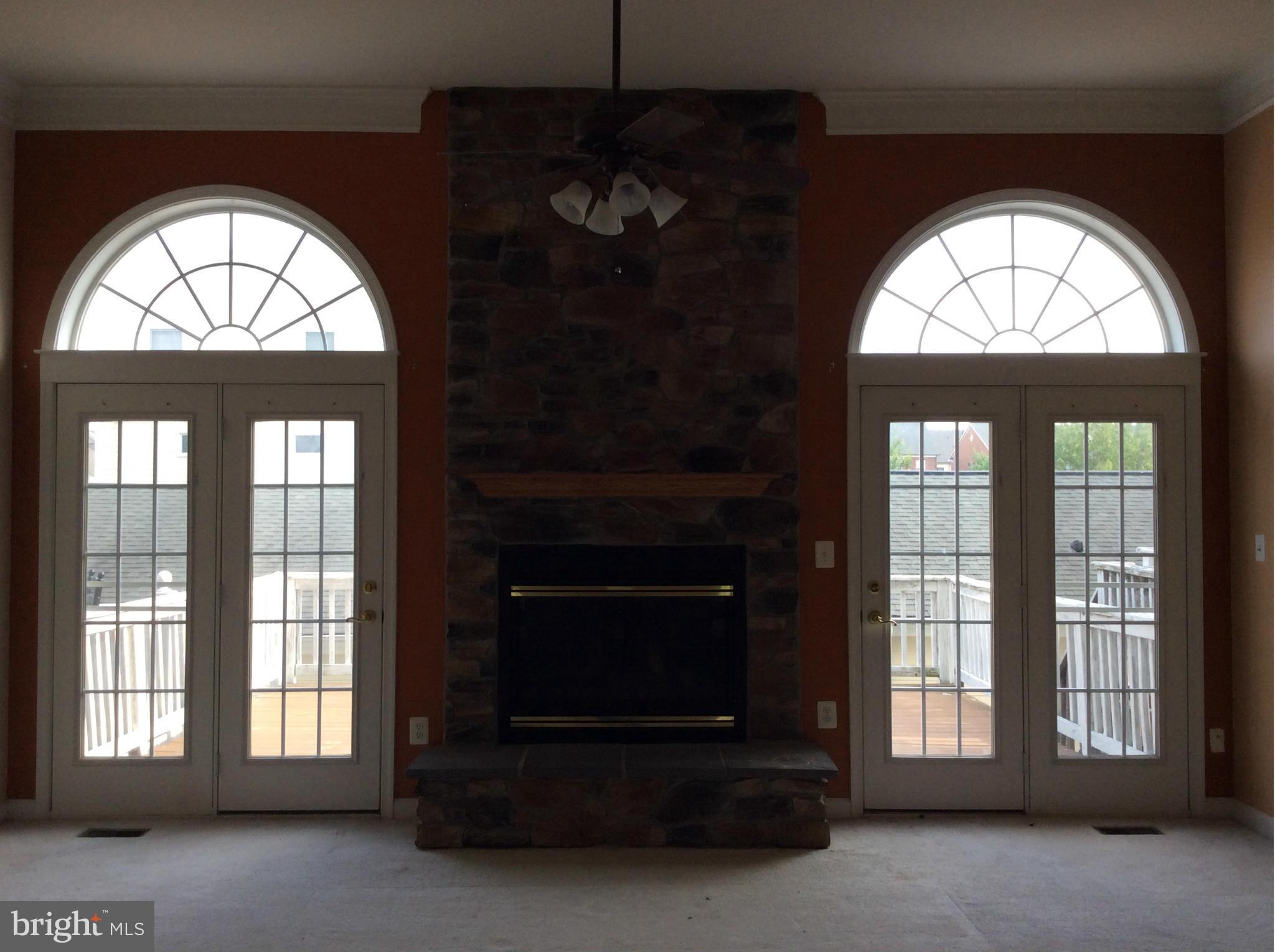 8817 Lew Wallace Road Frederick, MD 21704 - Photo 2 of 19 Living Room