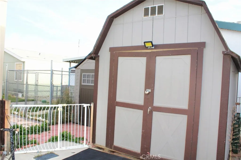 20843 Waalew Road, Unit C164 Apple Valley, CA 92307 - Photo 16 of 36