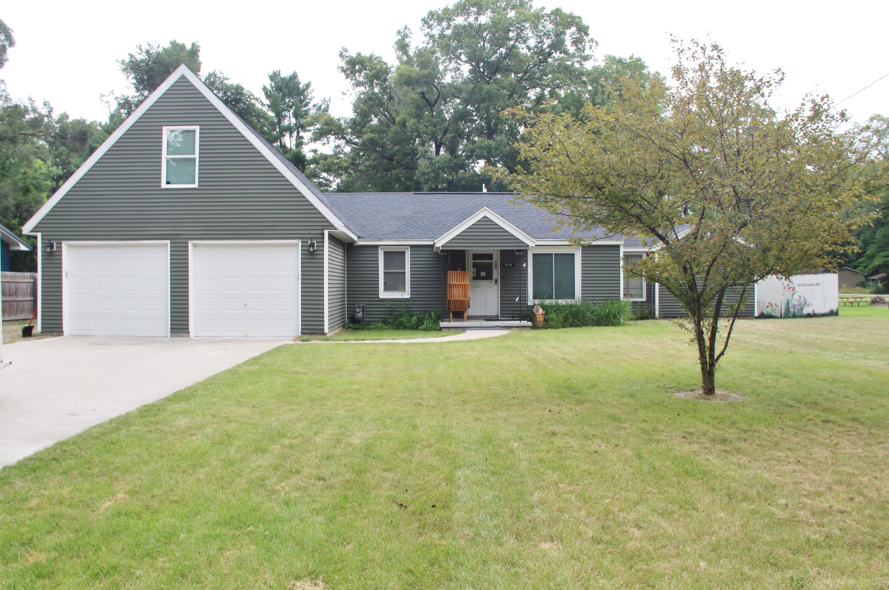 578 West River Road Muskegon, MI 49445 - Photo 3 of 3 IMG_7494