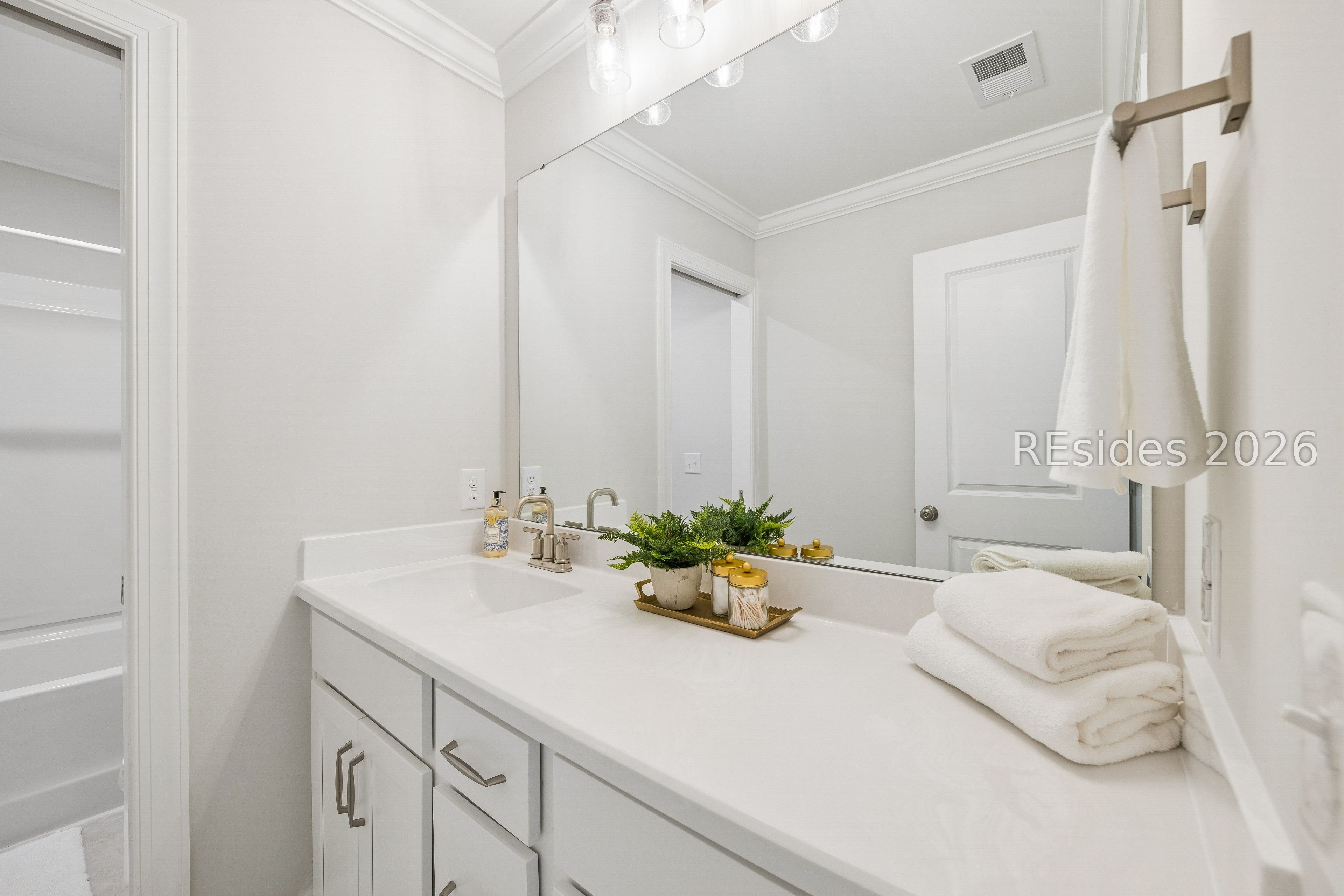 20 Mercer Street Bluffton, SC 29910 - Photo 39 of 52 Full Bath - 2nd Floor