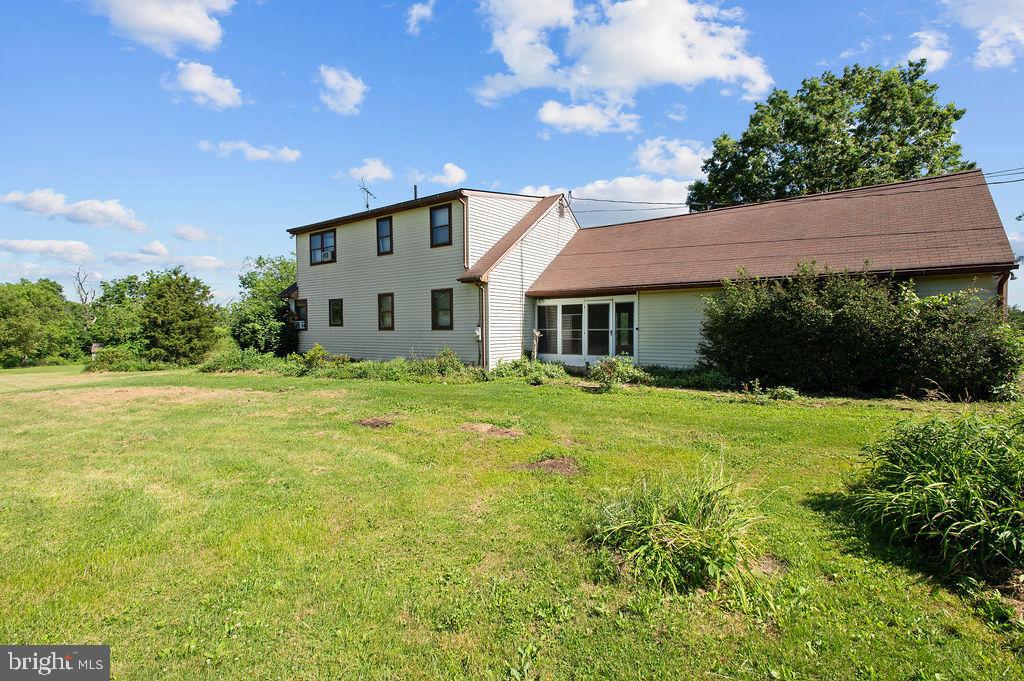 202 Moyer Road Perkasie, PA 18944 - Photo 5 of 39